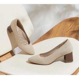 Vivaia Tamia Almond Toe Heels Block Pumps Women's 38 / 7-7.5 Tan Nude Comfort